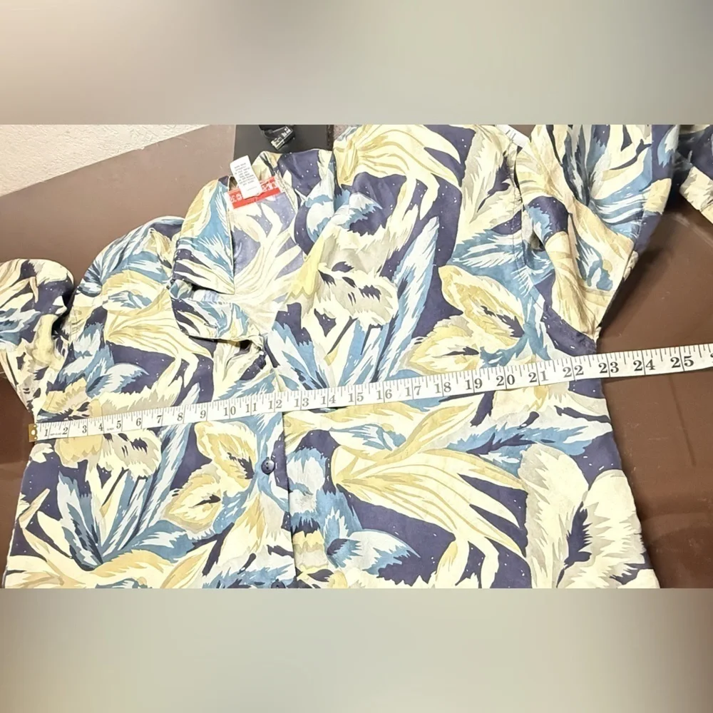 Silk Ncounter Vintage Button Up Silk Top Long Sleeve Size M Floral Tropical Blue